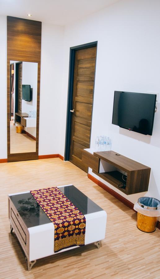 My Rainforest Suite Hotel Self Check In Out Kuah Exterior foto